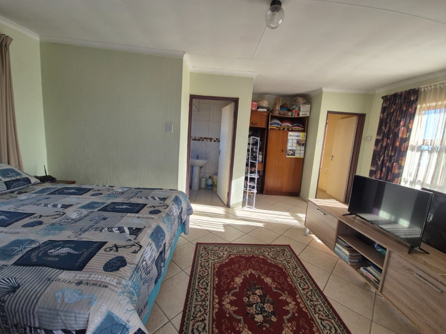 5 Bedroom Property for Sale in Motherwell Eastern Cape